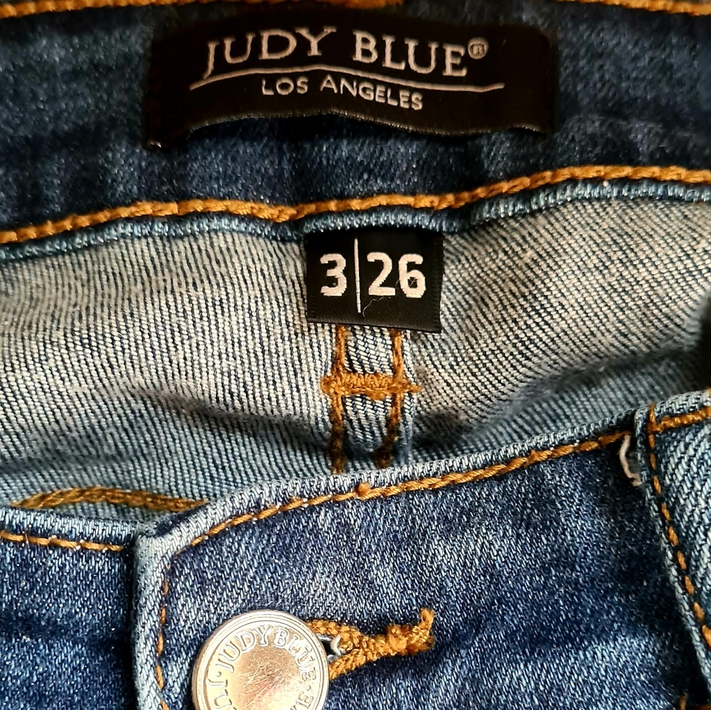 Judy Blue Riptide Jeans - Picture 5 of 5